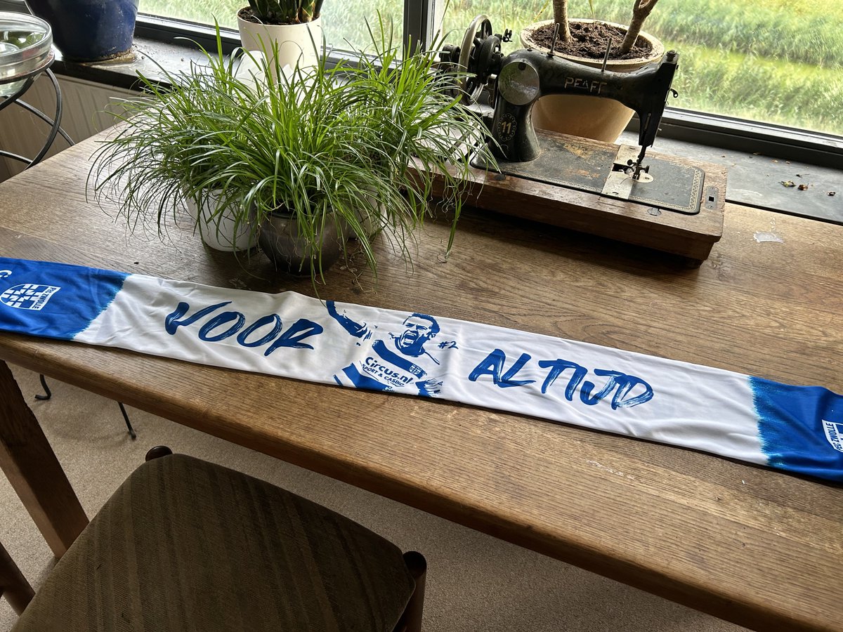 Mpvanderwal's tweet photo. โVoor altijdโ ๐๐ค
Bram = Pec
Pec = Bram
#XanderOut #Zwolle #PecZwolle https://t.co/4CZoezzSTW
