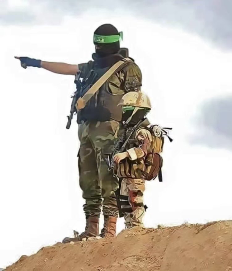 “Bak oğlum; şu karşıda 2 milyar müslüman var, ama sen gene de yardımı sadece ALLAH'TAN bekle. ALLAH, o şerefi sadece dilediğine verir…