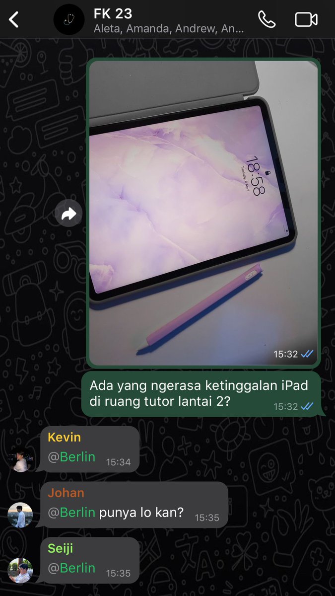 baereayeol's tweet photo. [# chanbaek au]

》𝐕𝐀𝐆𝐔𝐒《

Anggara berkuliah untuk mewujudkan impian orang tuanya. Siapa sangka di awal perkuliahan yang membosankan, Berlin—seseorang yang meninggalkan iPad-nya—ikut meninggalkan impian baru untuk Anggara. 𝘔𝘦𝘮𝘪𝘭𝘪𝘬𝘪 𝘥𝘪𝘳𝘪𝘯𝘺𝘢. https://t.co/SpllbTLOMW