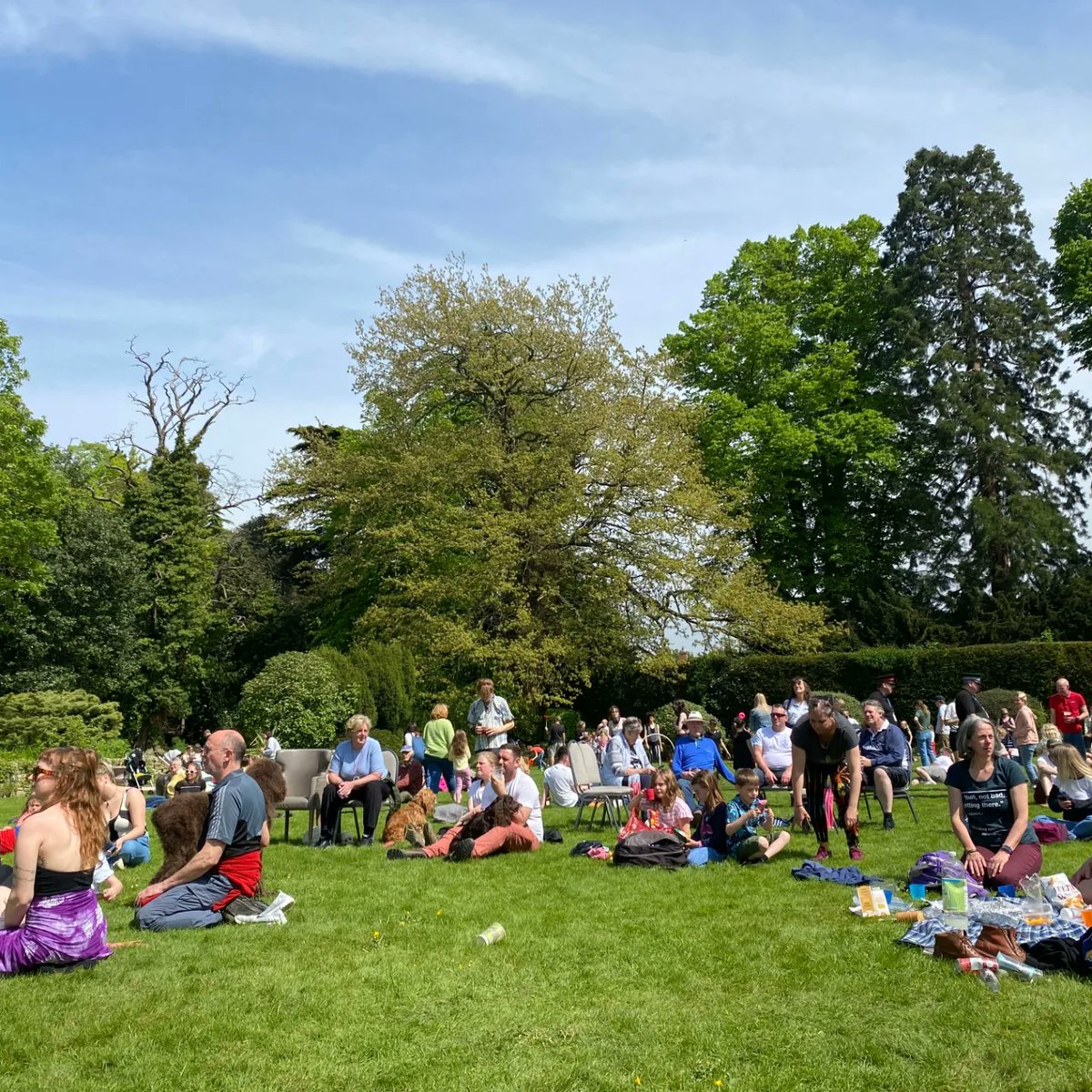 StonehouseCanal's tweet photo. Join @CourtStonehouse for the Stonehouse Court Garden Party on Sunday 1 September for a fun-filled afternoon, perfect for the whole family!

You can expect:
🎤 Live music
🍗 BBQ
🍦 Ice cream
🏰 Inflatable games
🎪 Market stalls

... and much more!

#StonehouseCanalFestival2024 https://t.co/ZaHi2vcHP4