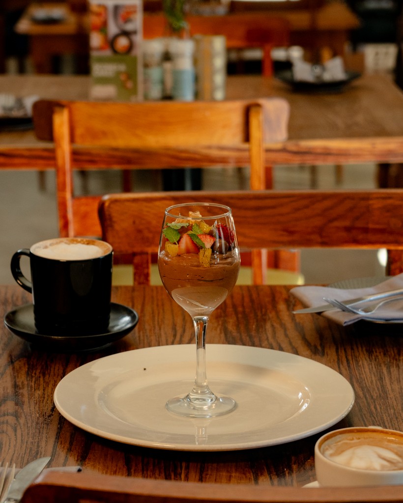 tulbagh_hotel's tweet image. Swipe 👉 Drool 👉 Swipe 👉 Drool 👉 Visit ❤️

Book your table 😍

#Tulbagh #RestaurantsInTulbagh #LocallySourced #WinterMenu #LocalIsLekker #FoodieFavourites