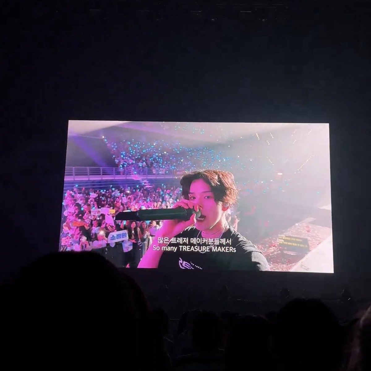 flexalldaymen's tweet photo. From the new vcr, these were at KL 🥹🫶🏻 https://t.co/qnpZragNJG