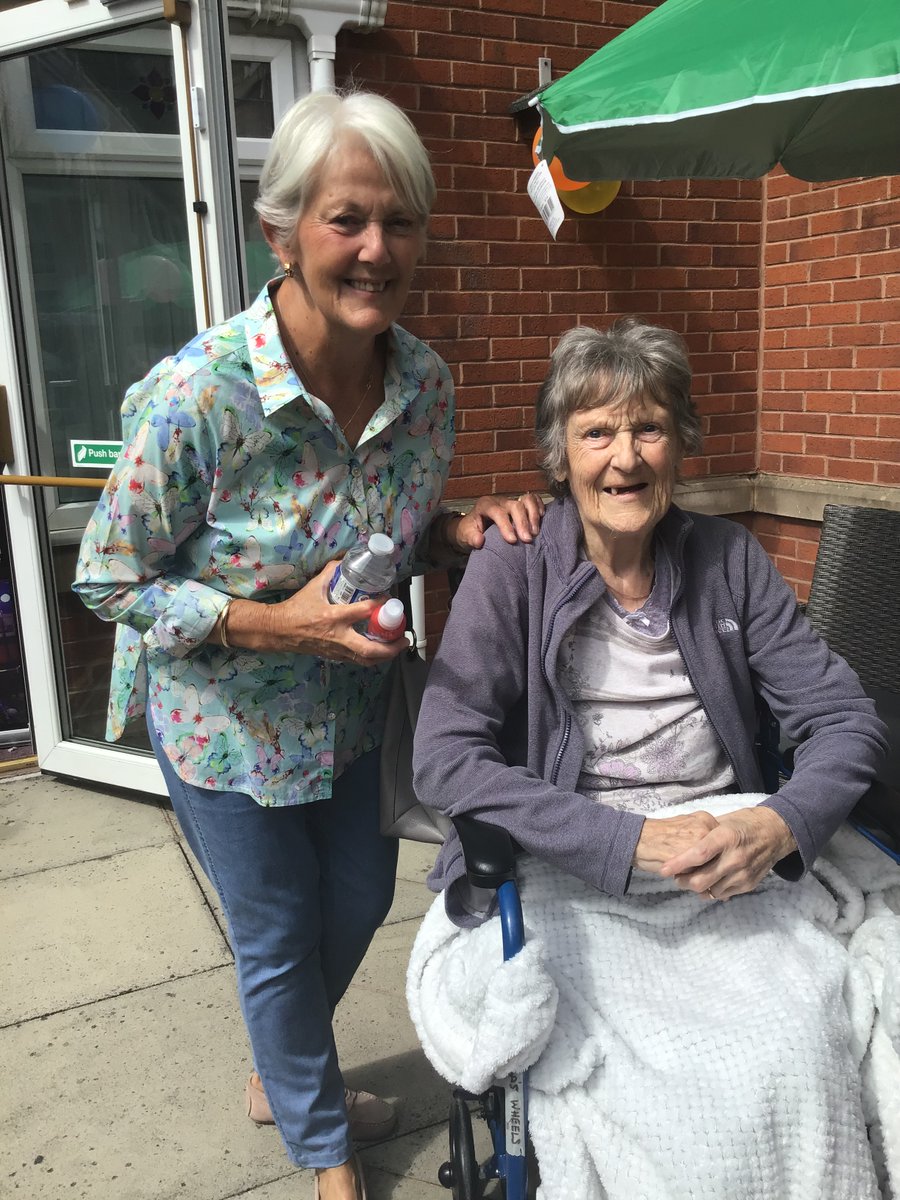 BBQ party <a href="/Steve_Vessey/">Steve Vessey</a> <a href="/AnchorLaterLife/">Anchor</a> <a href="/anchorzestwell1/">anchorzestwellbeing</a> #PartyVibes