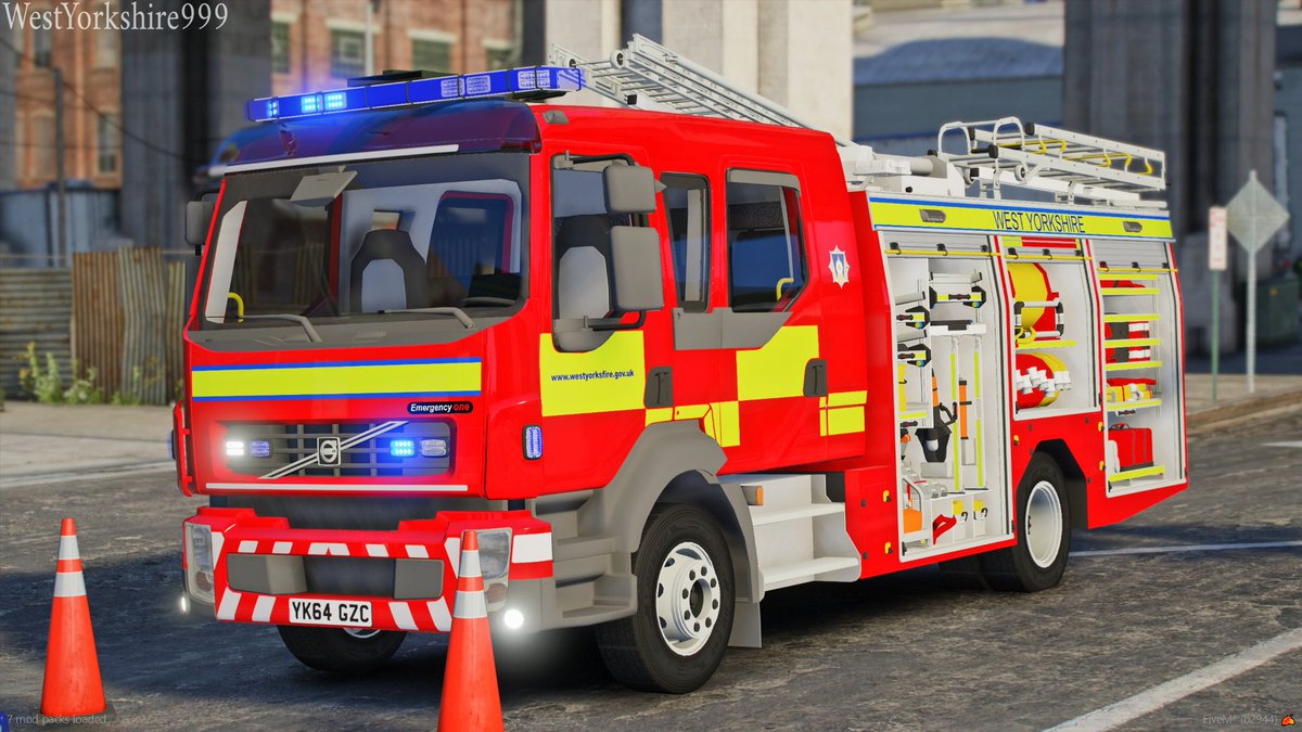 LukeFromYorks's tweet photo. Major Incident in #Wakefield this Morning, 8 Pumps, 2 Support Pumps, 2 Specialist Appliances.
Crews from #Garforth, #Wakefield, #Osset, #Dewsbury, #Featherstone, #Mirfield, #Normanton, #Castleford and #SouthKirkby.
(This is not a real incident)
#Fictional | #GTA5 https://t.co/Wei5aPsWzP