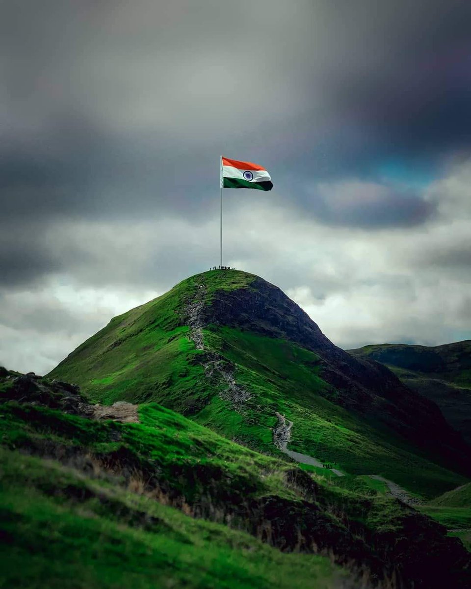 tfbarkati's tweet photo. جھنڈا اونچا رہے ہمارا🇮🇳 https://t.co/ARSxfyfyVh