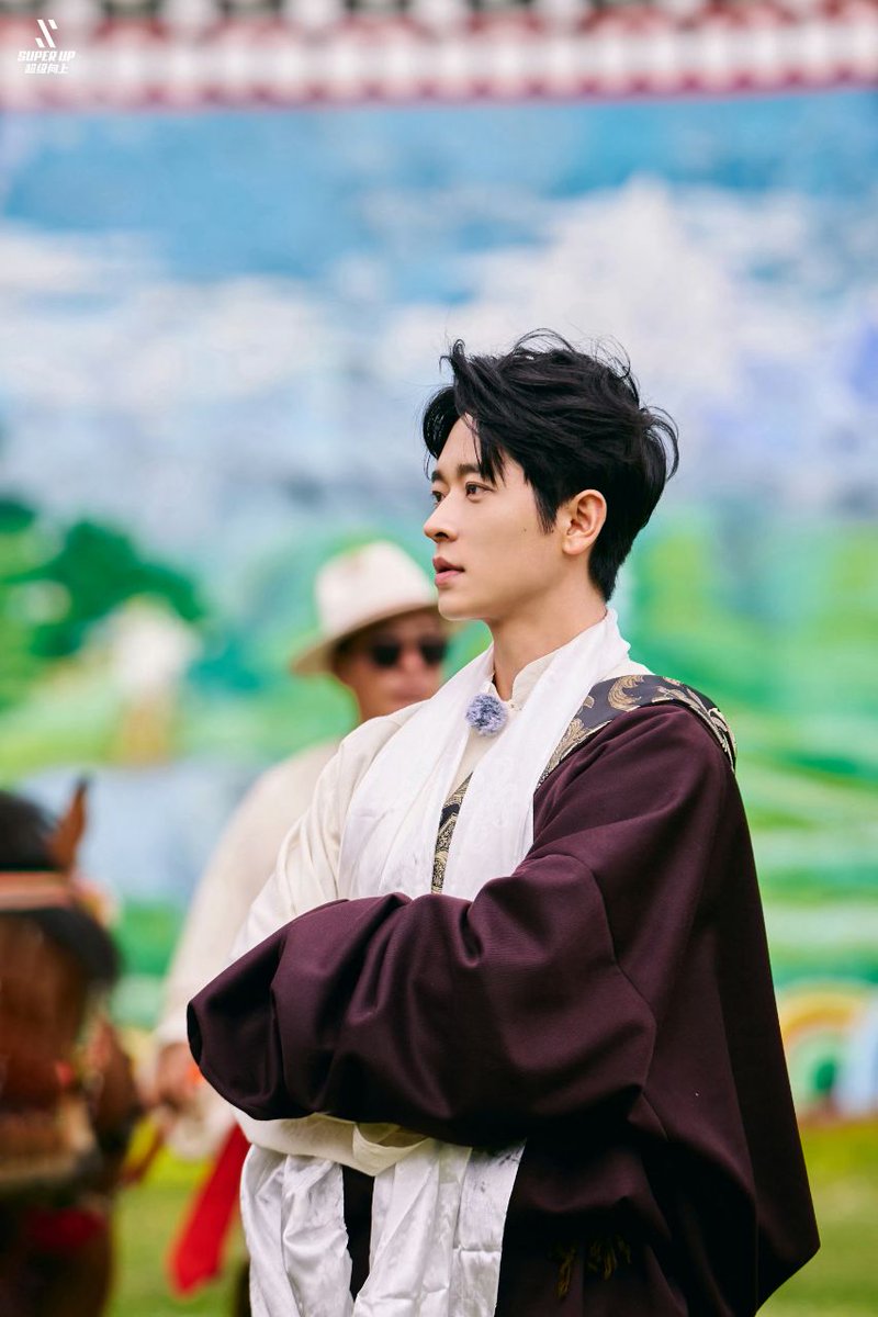 chengleiph's tweet photo. 📸 240815 Cheng Lei Studio weibo update 1/3

“This trip has reached the Yuke grassland where you can experience the ethnic sports, have fun, and enjoy the warmth. Let's feel the scenery and warmth with Cheng Lei.” ♥️

#ChengLei #丞磊 #เฉิงเหล่ย #승뢰 #RyanCheng #RandomTour https://t.co/p4TQBLkE5w