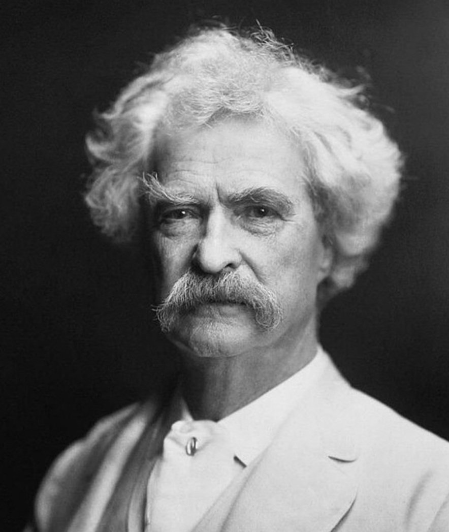 "Nunca discutas con gente estúpida, te arrastrarán a su nivel y entonces te ganarán con la experiencia".

-Mark Twain