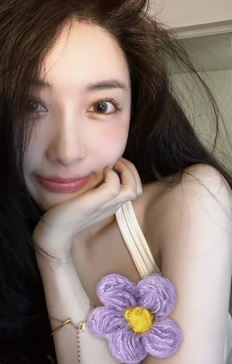 JayVayeeas's tweet photo. 帮p身边人se图  颜值优先原则       有兴趣会直接返图的了 不返图别追  好评如潮哦   你喜欢哪一个呢  #射屏 #P图 #反差 #母狗 https://t.co/8TmHsUjWLj