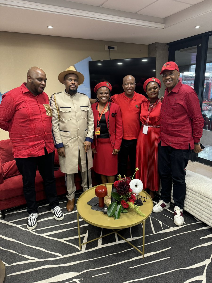 AdvBMkhwebane's tweet photo. ‼️‼️Media Alert: Rumours by SABC news about me leaving @EFFSouthAfrica are fake news.
I will never betray the fighters my political home https://t.co/1vTK87ZpoE
