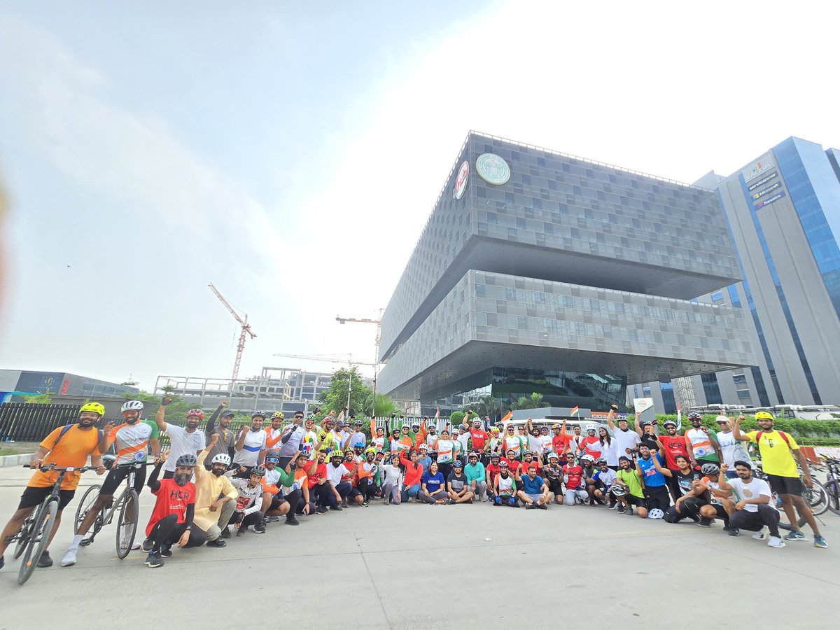 Praneeth (@walkaholic_7) on Twitter photo <a href="/happy_hyderabad/">๐ฎ๐ณ HappyHyderabad</a> Independence Day ride to T-works.
Thank you everyone for participating in huge number and making the event successful.
Wish you a happy #IndependenceDay๐ฎ๐ณ๐ฎ๐ณ
#activemobility #happyhyderabad #hyderabadcyclingrevolution
#HCR4.0 <a href="/happy_hyderabad/">๐ฎ๐ณ HappyHyderabad</a> Independence Day ride to T-works.
Thank you everyone for participating in huge number and making the event successful.
Wish you a happy #IndependenceDay๐ฎ๐ณ๐ฎ๐ณ
#activemobility #happyhyderabad #hyderabadcyclingrevolution
#HCR4.0