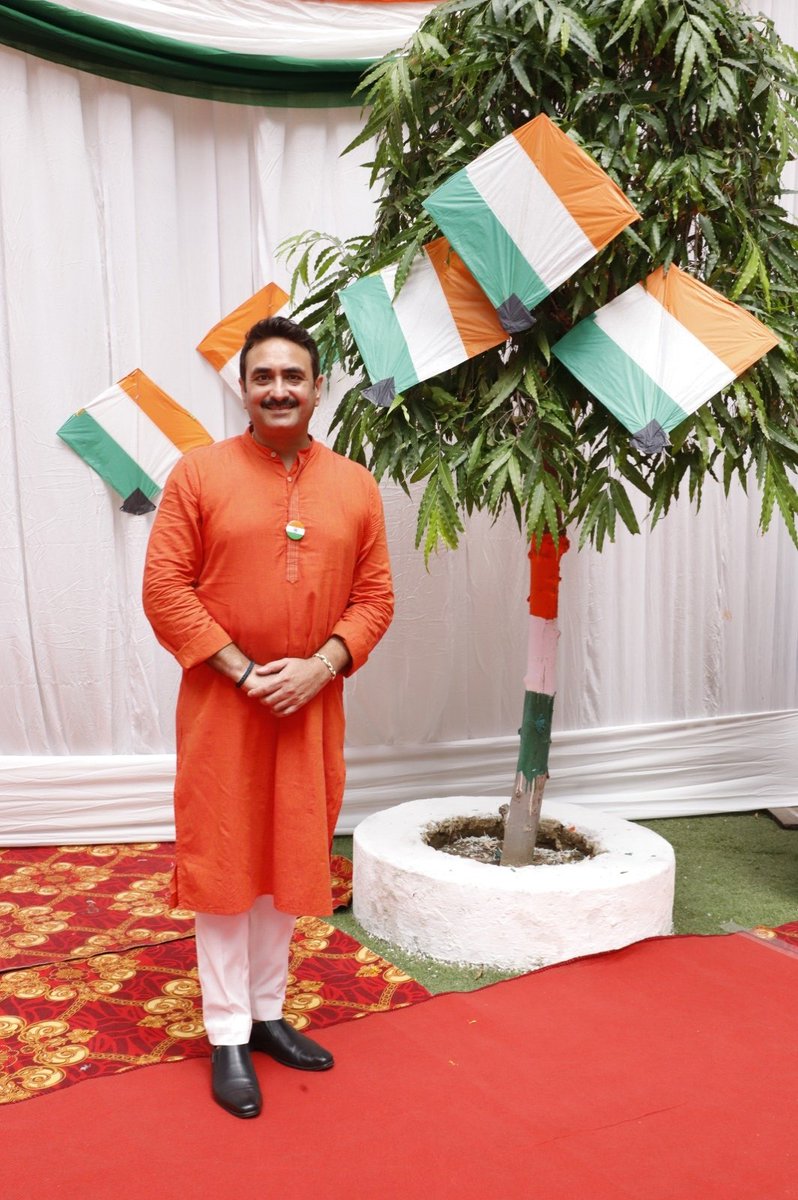 sanjeevrandeva's tweet photo. Freedom will not come
Today, this year,
Nor ever, 
Through compromise and fear.
~ Langston Hughes
#Independence #HappyIndependenceDay #IndependenceDay2024 https://t.co/SajjECTMCA