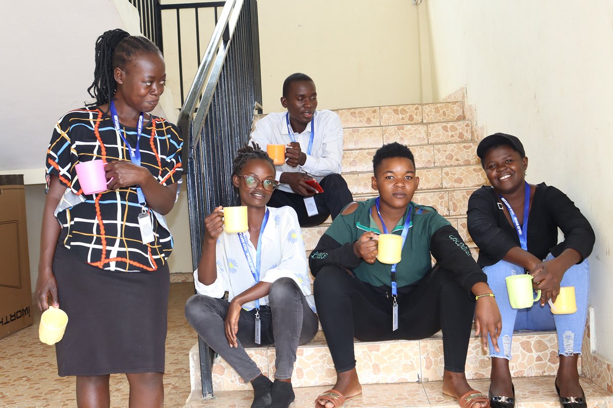 FablabWinam's tweet photo. All work and no play makes jack a dull boy!
The Data Analytics and Visualization class during a break.
#breaktime #breaktimefun #dataanalytics #cybersecuritytraining #innovationhub #innovation #fablabnetwork #fablabwinam
@Kiep254
@E4ICenterKenya
@KIEP_SKIES_Ke
@WorldBank https://t.co/bmPf4HtHpZ