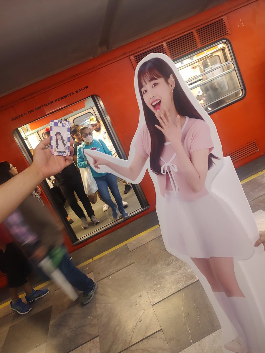 FerSoneMooOrbit's tweet image. Esto es un gran trabajo de Orbit mexicano 🇲🇽✨💕 no nos dejamos desde el día 0. Mandamos emails, se nos llamo locos y exagerados. HFT al ver qué éramos exigentes, se nos respeto y nos fue bien.

Hoy más que nunca fiel a mis ideales de darse a respetar

#CHUUinMexico #chuu #loona