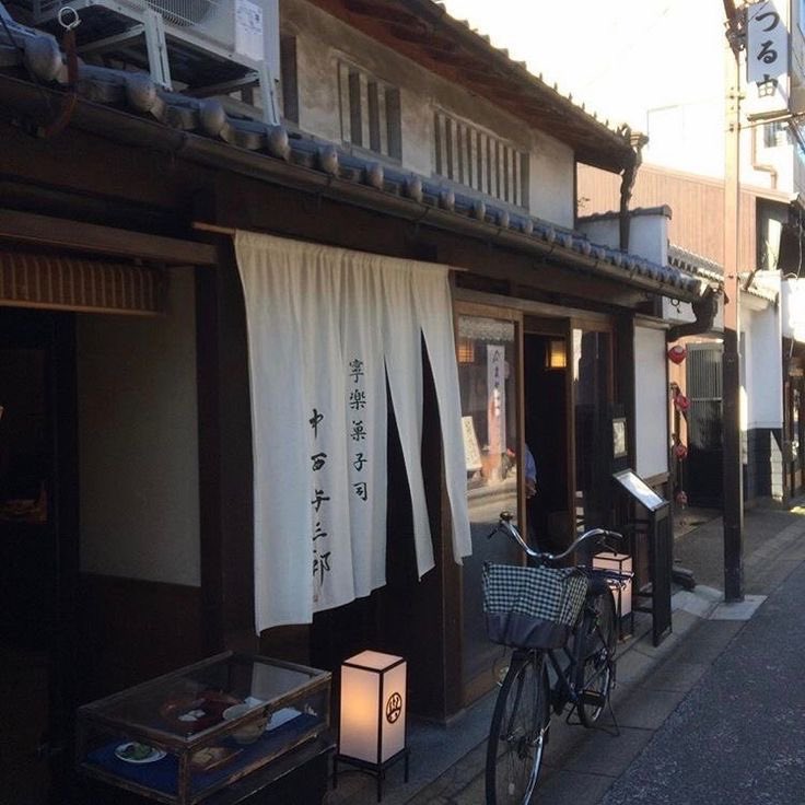 ⠀⠀ ⠀
⠀
⠀⠀ WAKE UP 、
⠀⠀ GET UP 、
⠀⠀—
⠀⠀ GET OUT THERE 。

⠀⠀