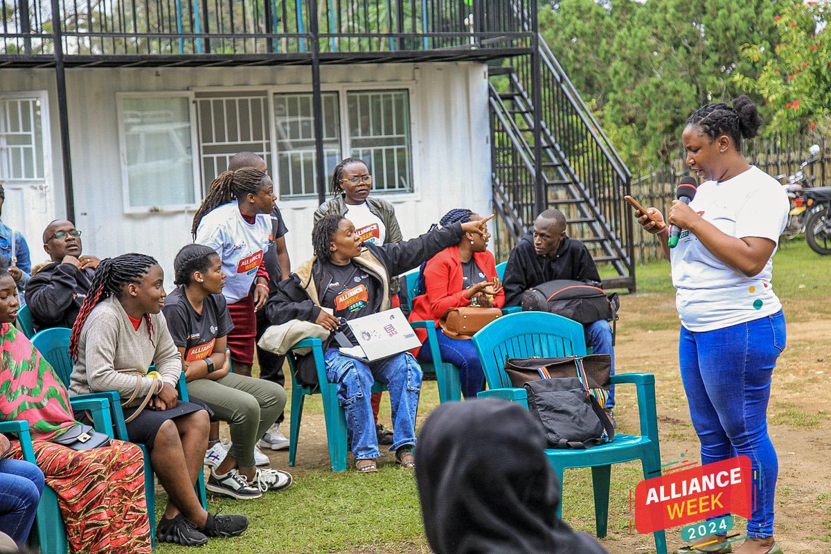 SRHRAllianceUg's tweet photo. Earlier this morning, we held a debriefing with the team at the @RHUganda offices, where various teams had the opportunity to share updates on their activities in the areas they visited.
#AllianceWeek24 
#RightHereRightNow 
#SRHR4All https://t.co/rSMtL5L1Og