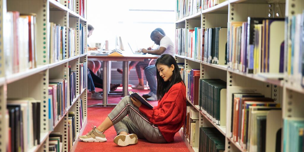 Good luck to everyone getting their A-Level results today! 🤞 We can't wait to welcome you in September.

Looking for inspiration? Check out our suggested reading for the year ahead 📚 
le.ac.uk/english/study/…

#CitizensofChange