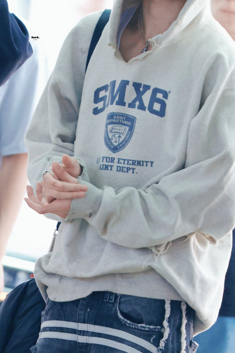 Halo Indonesia tunggu saya.