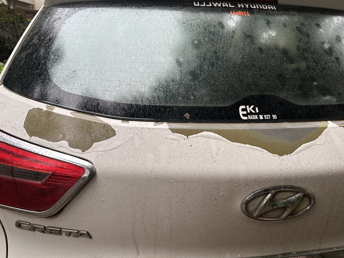 Jay_9890's tweet photo. @HyundaiIndia I am disappointed to see the paint on my #HyundaiCreta chipping off at the back! I've always trusted Hyundai for quality, but this issue has really let me down. Please check the attached images and help me resolve this issue ASAP. #Hyundai #HyundaiCustomerService https://t.co/nlJjl8fqsR