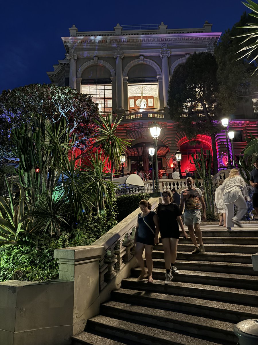 Dehkunle's tweet photo. 10pm in Monaco 🇲🇨 https://t.co/mcxWU19mdd
