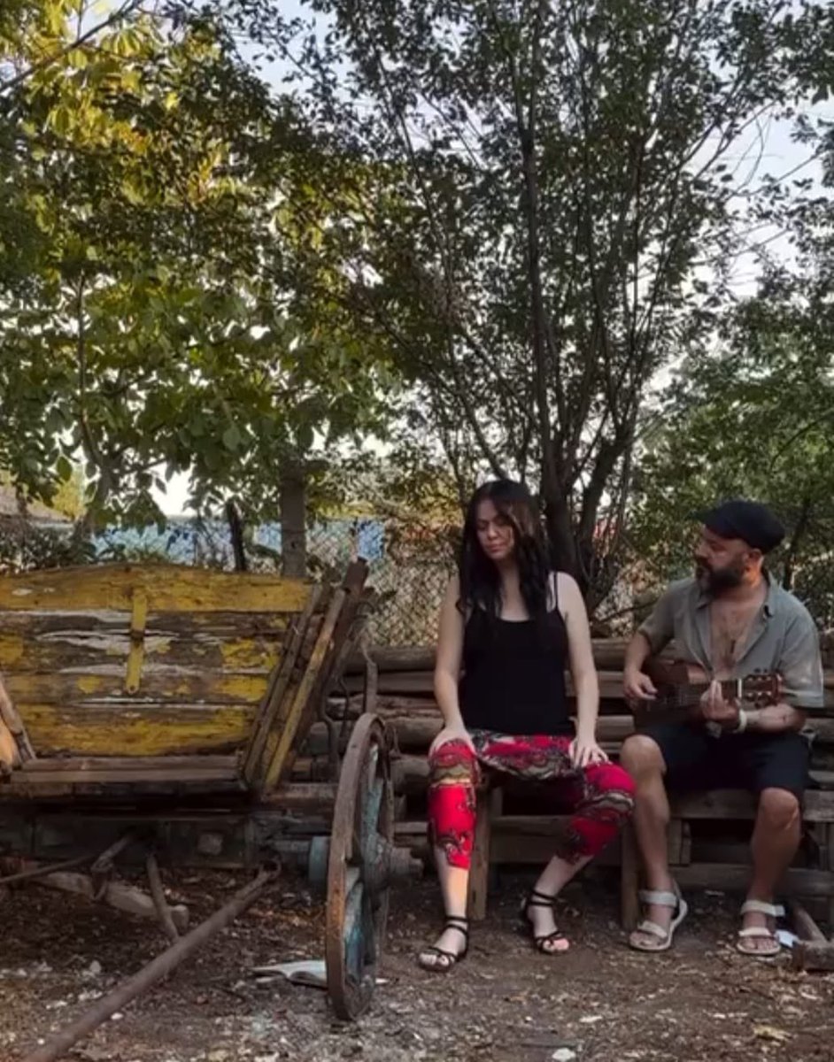 Çocukların müzikle yaşıyorsa,senin kanatların vardır🎶😁😇 <a href="/SibelGrsoy1/">Sibel Gürsoy</a>  <a href="/CudiGenc/">Cudi Genç</a>  “❤️”. .Günaydın ..