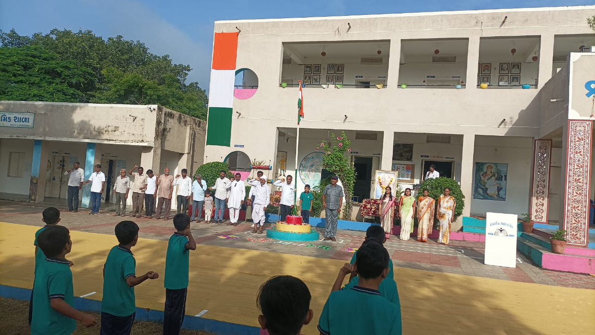 ધોઘા તાલુકા ના  વિવિઘ ગામોમાં  78માં સ્વાતંત્ર્ય પર્વની ઉત્સાહભેર ઉજવણી કરી..<a href="/BhavnagarDdo/">DDOBhavnagar</a> <a href="/CMOGuj/">CMO Gujarat</a> <a href="/Collectorbhav/">Collector & District Magistrate Bhavnagar</a> <a href="/DyDDOBhavnagar/">Ranjitsinh Katariya DyDDO & RO 101 Gariyadhar</a> @mahiti_bvn