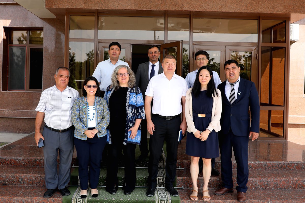 UN_AralSeaFund's tweet photo. 🤝 The UN in 🇺🇿 led by Resident  Coordinator, Sabine Machl, met with Farkhod Ermanov, Chairman of the Council of Ministers of Karakalpakstan in Nukus. They agreed to continue efforts in supporting climate resilience development in the Aral Sea Region. 🌍 #ClimateChange #AralSea https://t.co/XEpSElgnC7