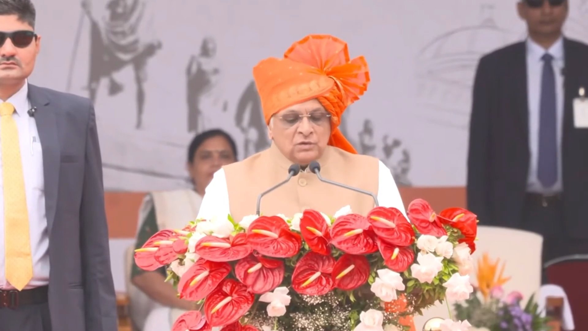 Rs. 5,017 crore for road infra, increase in income limit for Garib Kalyan Yojana; Gujarat CM in 15th August speech