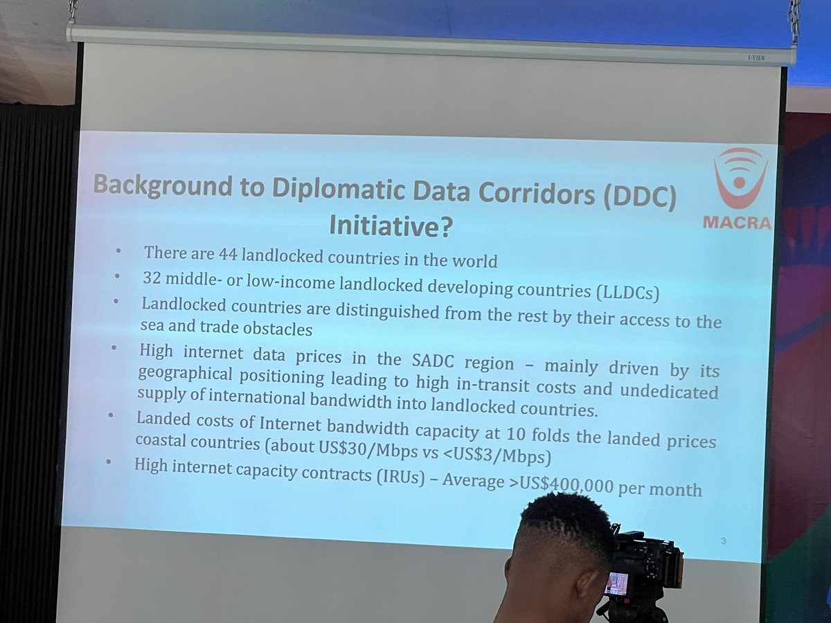 LibreQoS's tweet photo. Andrew Nyirenda w/ @MACRAMALAWI - update on the state of the Internet 🛜 in #Malawi 🇲🇼 - @blongwe asking good questions at @MalawiNog-1 x @SAFNOG-9:

https://t.co/F60Lq73ozy

#SAFNOG #MwNOG #ConnectingMalawi #MwNOG1 #SAFNOG9 #broadband #bandwidth #ConnectingAfrica #MACRA https://t.co/IAJlihXt3D