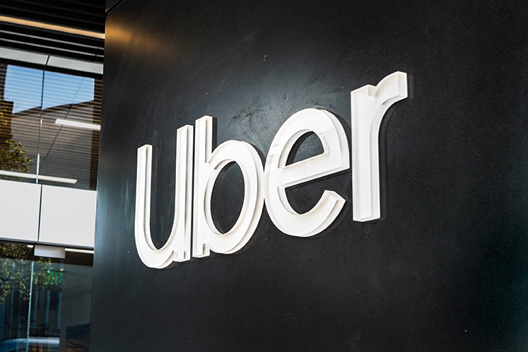 🚖 The Court of Appeal rules private hire vehicles outside London exempt from VAT on fares, saving smaller firms from a 20% cost increase. This decision impacts Uber and highlights ongoing legal battles -  bit.ly/4cu1Cue

#Uber #VAT #TaxiIndustry #UKLaw