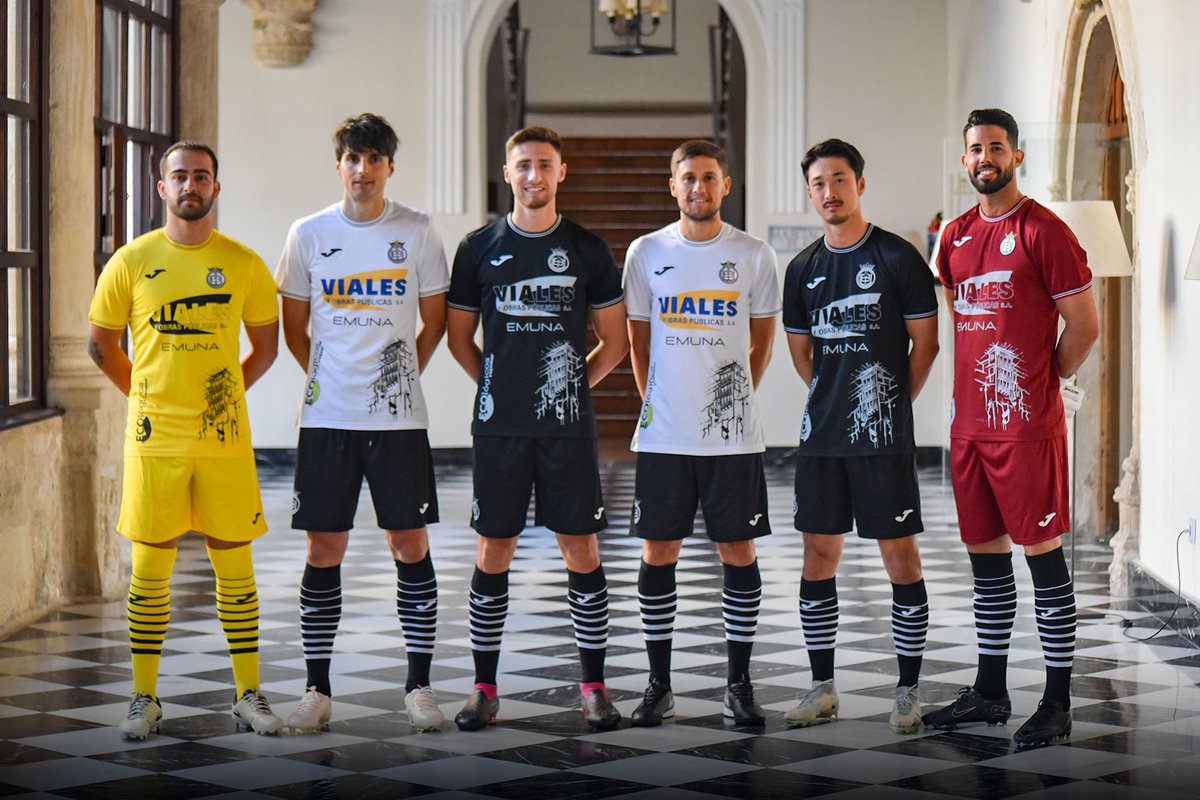 📢 #UBConquense ❗ 

La esencia #balompédica 👕, nuestra ciudad 🏛️, nuestra pasión ⚪⚫ ¡Vamos Conquense! 

Nuestro agradecimiento a <a href="/paradores/">Paradores de Turismo</a>  de Cuenca por servir como increíble escenario de nuestra indumentaria para la temporada 2024/25.