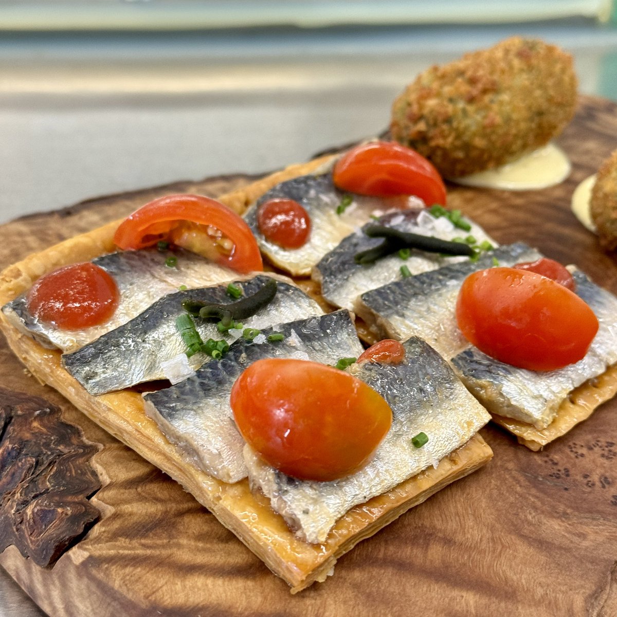 THOSE sardines ❤️❤️❤️
La Barra de Canabota #sevilla
#tapas #sevillatapas #azahartapas