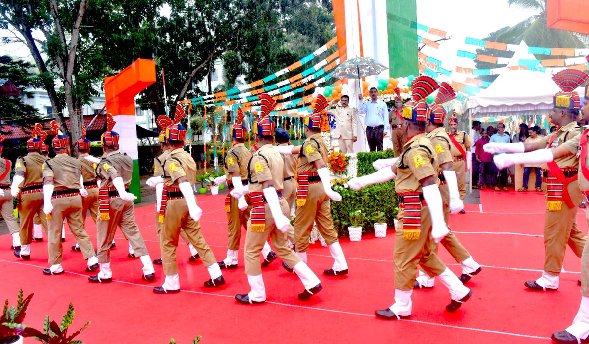 1/4 Today, we at CSIR-NIIST proudly celebrated Independence Day with great enthusiasm and patriotic fervor. The event was marked by the hoisting of the National Flag, followed by an inspiring speech by Director. <a href="/CSIR_IND/">CSIR, India</a> #IndependenceDay