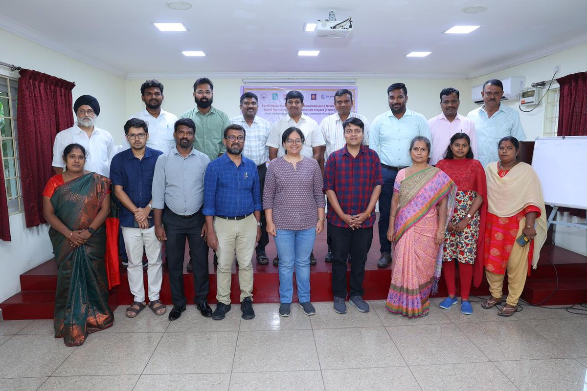 VKP_TNRTP's tweet image. Day 3 of the Oil Production Workshop in Tiruchirappalli! Experts from oil processing from TNAU, Oil Seed Research Station, machinery manufacturers, packaging professionals, and oil processors joined for discussions in a consultation workshop.#OilProcessing. #IndustryLeaders