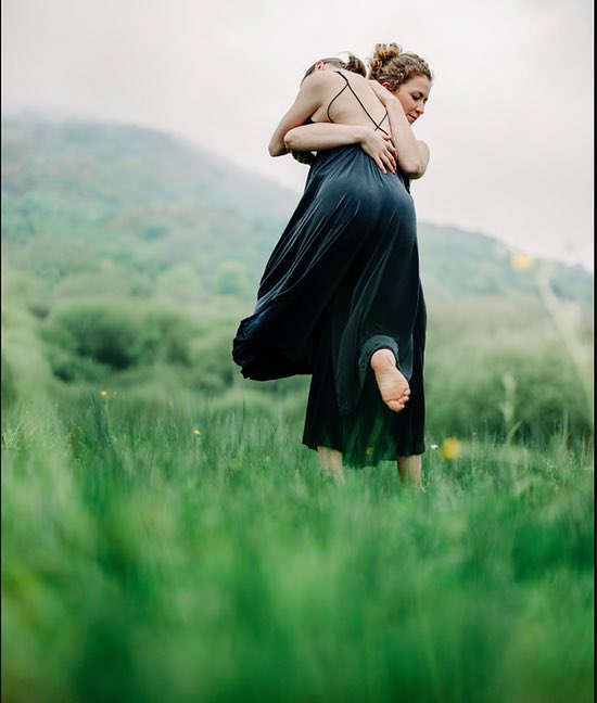 I thoroughly enjoyed ‘Roots’ last night, up in the gardens at the brand new Black Mountain Shared Space. Very moving - all 5 senses engaged. (I nibbled a herb leaf.) Stunning performance!  Well done to <a href="/OfftheRailsDanz/">OfftheRailsDance</a> #Belfast2024 &amp; <a href="/BelfastFestival/">Belfast International Arts Festival</a>  On til 18th