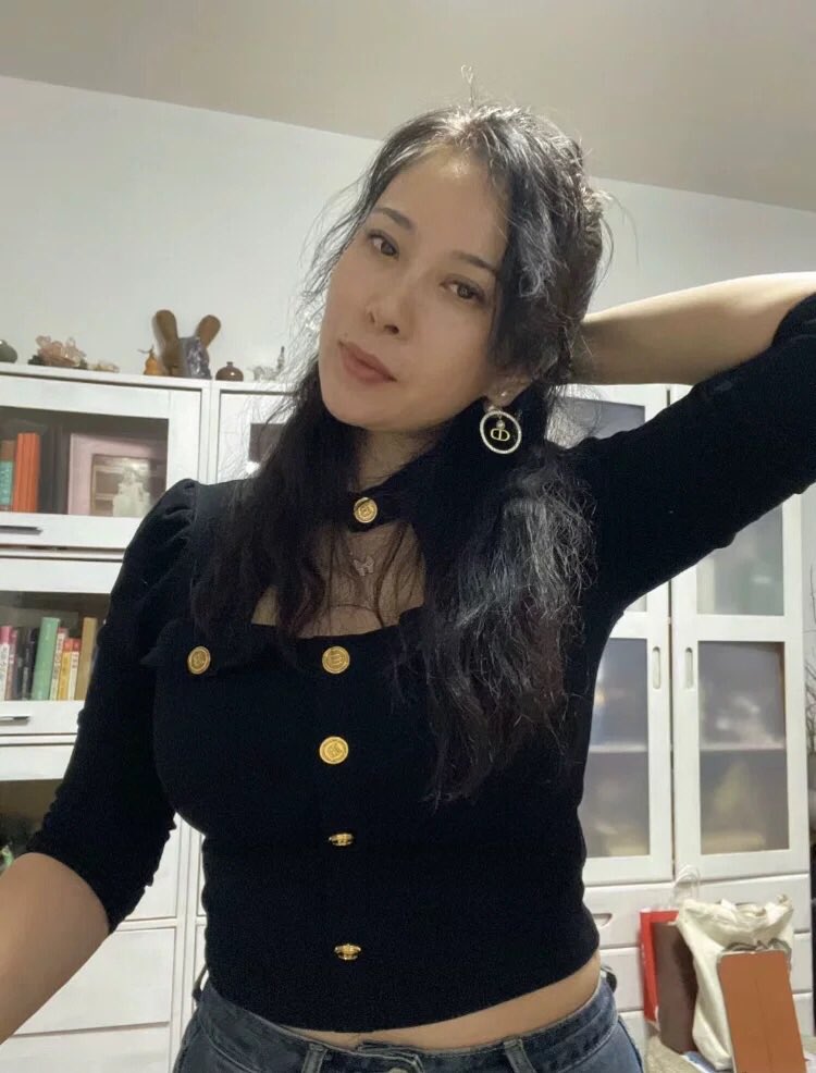 福州42岁美丽动人的霞姨 https://t.co/V7EdLfcoAI