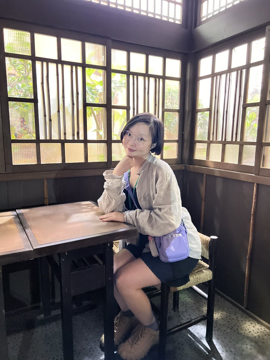shishiy's tweet photo. 竹もとのセットにお邪魔しました🍡

モデルになった神田の「竹むら」には、放送前にこっそりリサーチしに行って、あわぜんざいをいただきました🌝　#虎に翼 https://t.co/sBVpQpELcX
