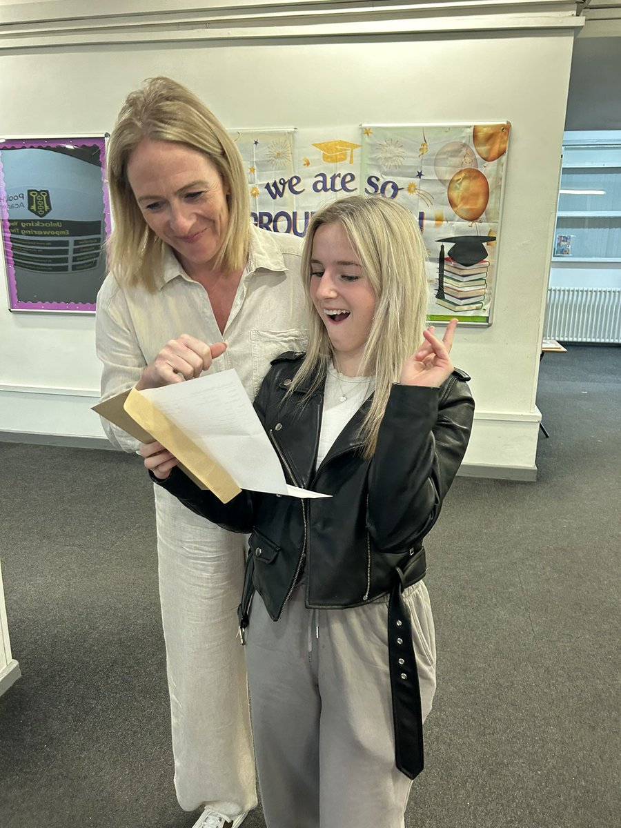 PoolHayesAcad's tweet image. Lots of smiles and tears of joy here at PHA today as we celebrate the results of our year 13 cohort. #unlockingyourpotential