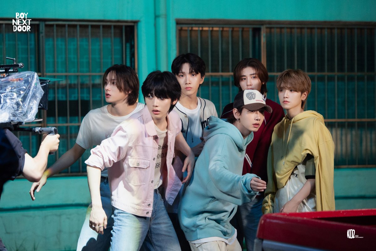 BOYNEXTDOOR 3rd EP [19.99] Trailer Film Behind Sketch

🔗 weverse.io/boynextdoor/me…

#BOYNEXTDOOR #보이넥스트도어 #BND
#BOYNEXTDOOR_19_99