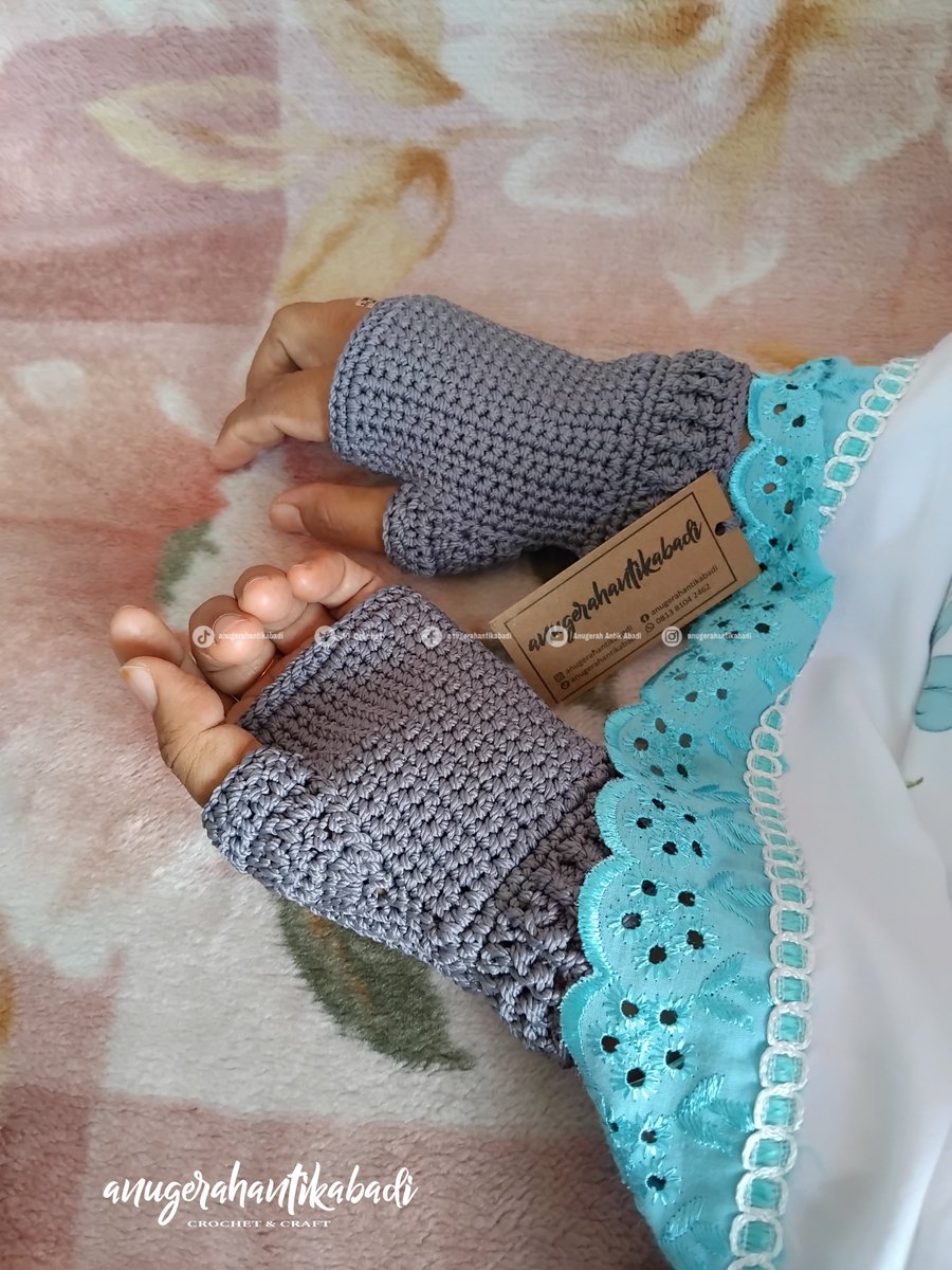 A3_Crochet's tweet photo. Alhamdulillah..
Handsock Pendek Full Custom Handmade dgn pola rajut yg lebih rapet
Pola & warna boleh request suka² lho
#sarungtangan
#handsock
#sarungtanganhandmade
#handsockforladys
#sarungtanganrajut
#sarungtanganrajutabu
#halfhandsock
#anugerahantikabadi
#umkmindonesia https://t.co/g21IXHs4nq