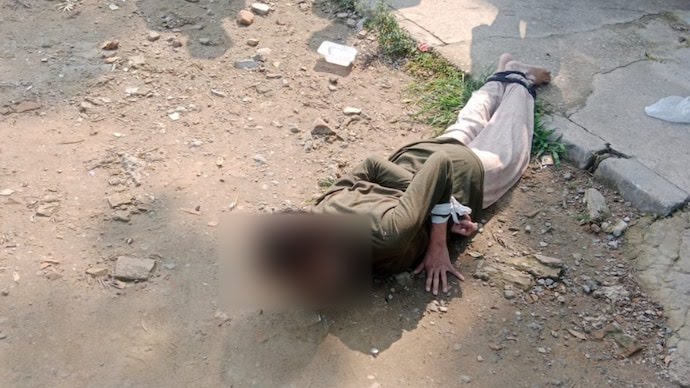 NewsAlgebraIND's tweet image. SHOCKING NEWS 🚨 28-year-old Belgian woman raped for 5 days in Pakistan.

She was then thr0wn on the street with her hands tied on August 14 - the Independence Day of Pakistan.

Entire World in SH0CK !!

After outrage, the police have arrested one accused Tameezuddin. Police…