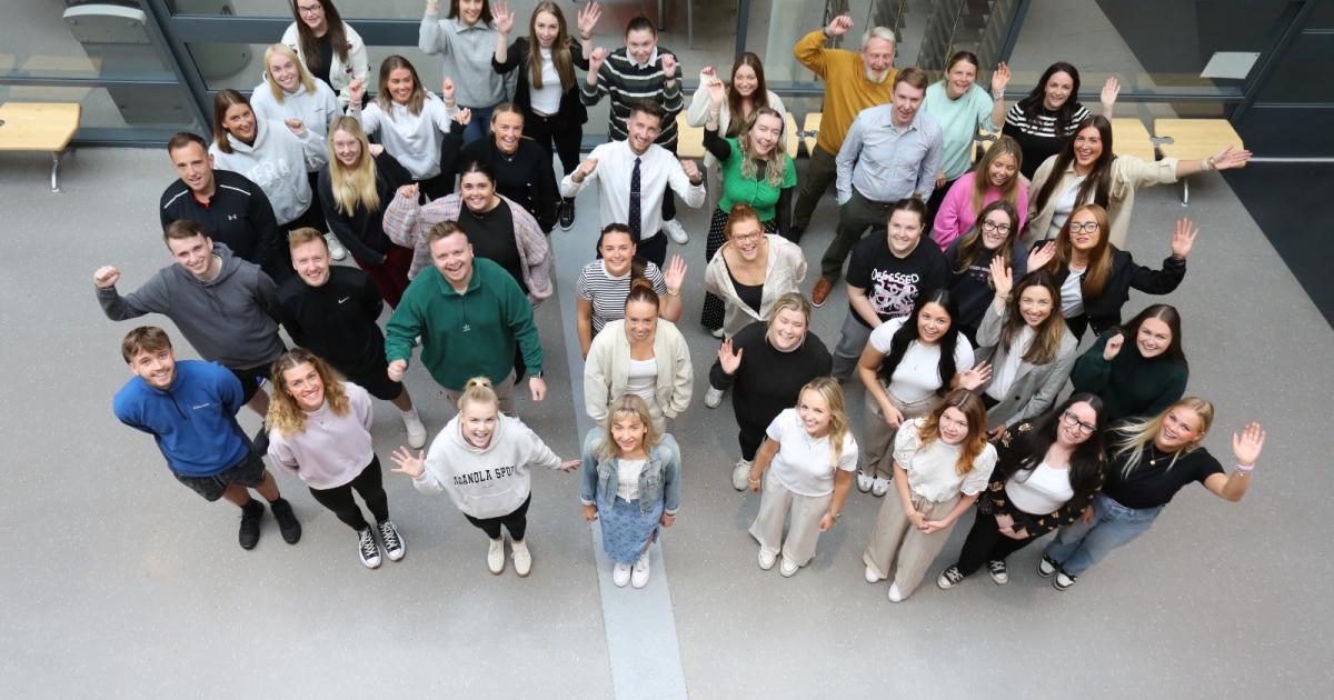 greenocktele's tweet photo. New teachers from Inverclyde have shared their excitement as they get set to take their first steps in the world of education this week. https://t.co/dpIJ7WO4x5 👇 Full story https://t.co/R0Amn3HEv5