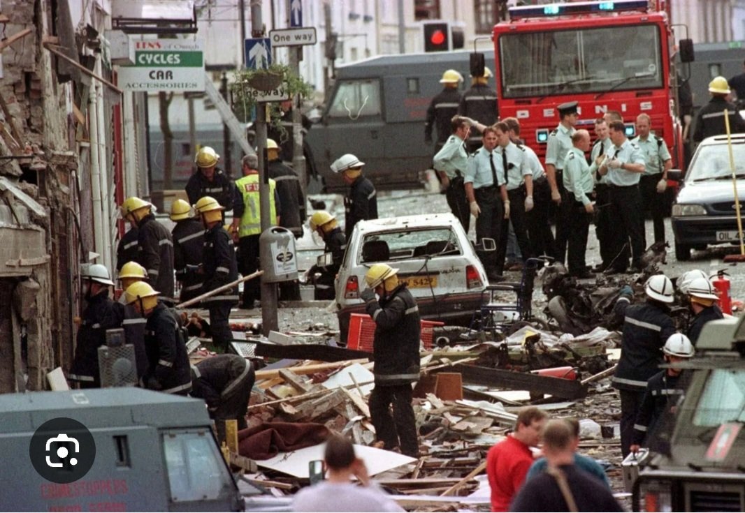 AlisonW37619617's tweet photo. At 15.10pm on a busy Saturday afternoon a bomb exploded in the heart of Omagh killing 29 people and injuring over 200. Thoughts with the people of Omagh as they remember those family and friends murdered that day. https://t.co/9wUuy00KXP