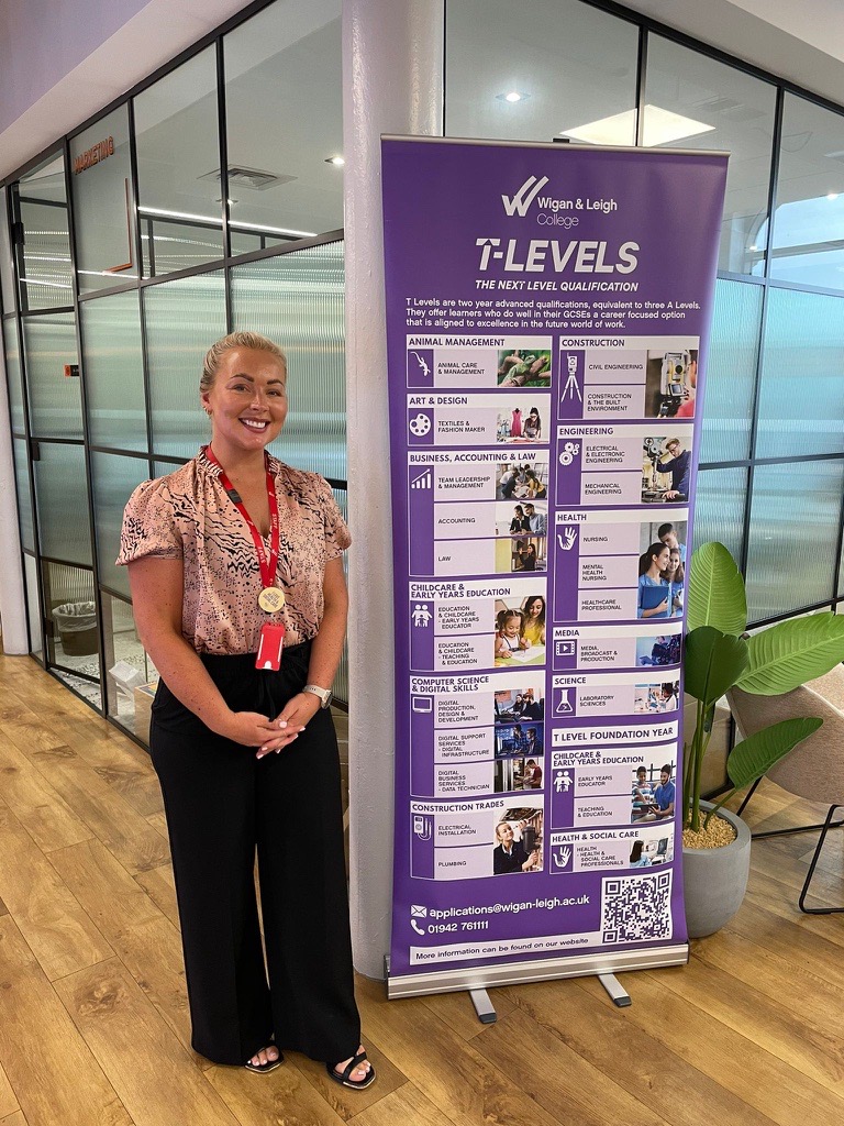 Laura Lowe, Deputy Head of Health and Social Care <a href="/wiganleighcol/">Wigan & Leigh College</a>, on celebrating with students: "I am beyond excited to deliver results to our T Level Health students today. I see bright and aspiring futures for their careers in healthcare." #TLevels #Results2024 🎉 🎉 🎉