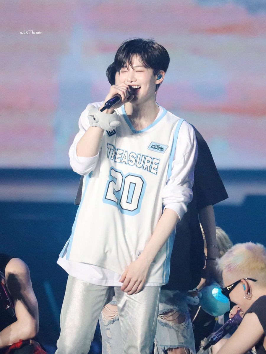 키키 tweet media