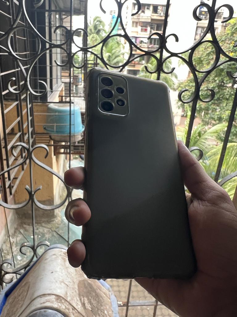 Mobiledott's tweet image. Today completed two Yeats with my #GalaxyA52s

I bought this phone literally after one year of its India launch.

And I have zero regret of getting this over any other phone

.Great display
.Good cameras overall
.Great performance
.sweet simple design
.OneUI is ❤️