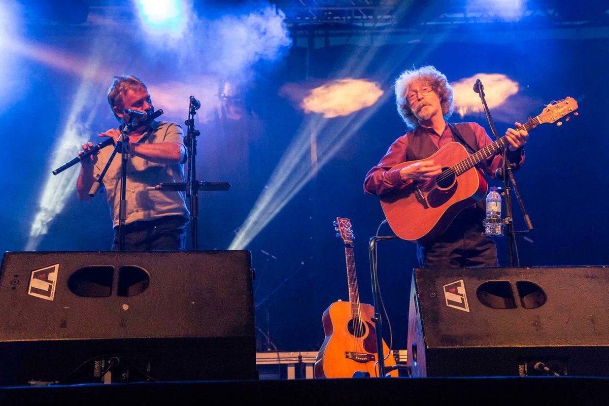 The Beacon, Wantage (@beaconwantage) on Twitter photo 'The Weavers are a must-see and must-hear musical creation.' (The Times, Milwaukee)
Prepare to be swept away by the masterful musicianship of <a href="/Tannahillweaver/">Tannahill Weavers</a>. Experience a mix of gentle, melodic tunes and the fiery energy of the Highland bagpipes!
beaconwantage.co.uk/events/the-tan… 'The Weavers are a must-see and must-hear musical creation.' (The Times, Milwaukee)
Prepare to be swept away by the masterful musicianship of <a href="/Tannahillweaver/">Tannahill Weavers</a>. Experience a mix of gentle, melodic tunes and the fiery energy of the Highland bagpipes!
beaconwantage.co.uk/events/the-tan…