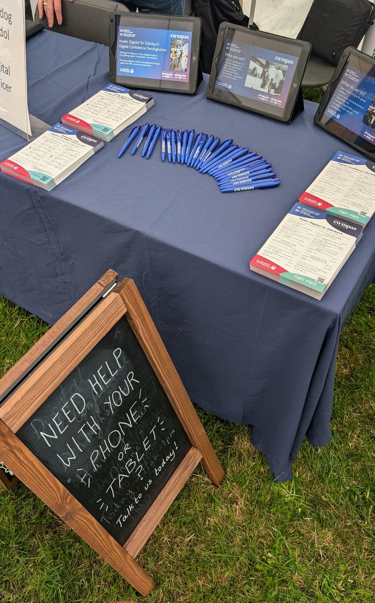 Ema Williams (@ema_cwmpas) on Twitter photo We're at #DenbighandFlintShow today! Come say hi to find out more about our project!
Rydym yn #SioeDinbychaFflint heddiw! Dewch i deud helo!
<a href="/shonaDCD/">Shona Williams</a> <a href="/NiaDCD/">Nia - Digital Confidence Denbighshire</a>
<a href="/DenbighshireCC/">DenbighshireCC</a> We're at #DenbighandFlintShow today! Come say hi to find out more about our project!
Rydym yn #SioeDinbychaFflint heddiw! Dewch i deud helo!
<a href="/shonaDCD/">Shona Williams</a> <a href="/NiaDCD/">Nia - Digital Confidence Denbighshire</a>
<a href="/DenbighshireCC/">DenbighshireCC</a>