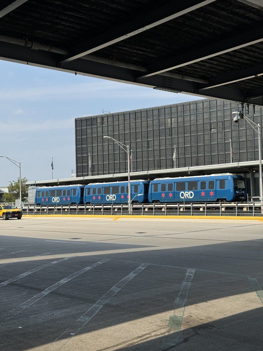 🇺🇸 Siamo a #Chicago 🥳
Staremo qui fino al 29 agosto.
A Chicago seguiremo da vicino la #demconvention. Oltre a questo, vi racconteremo i luoghi che visiteremo e le esperienze che faremo in queste due settimane.