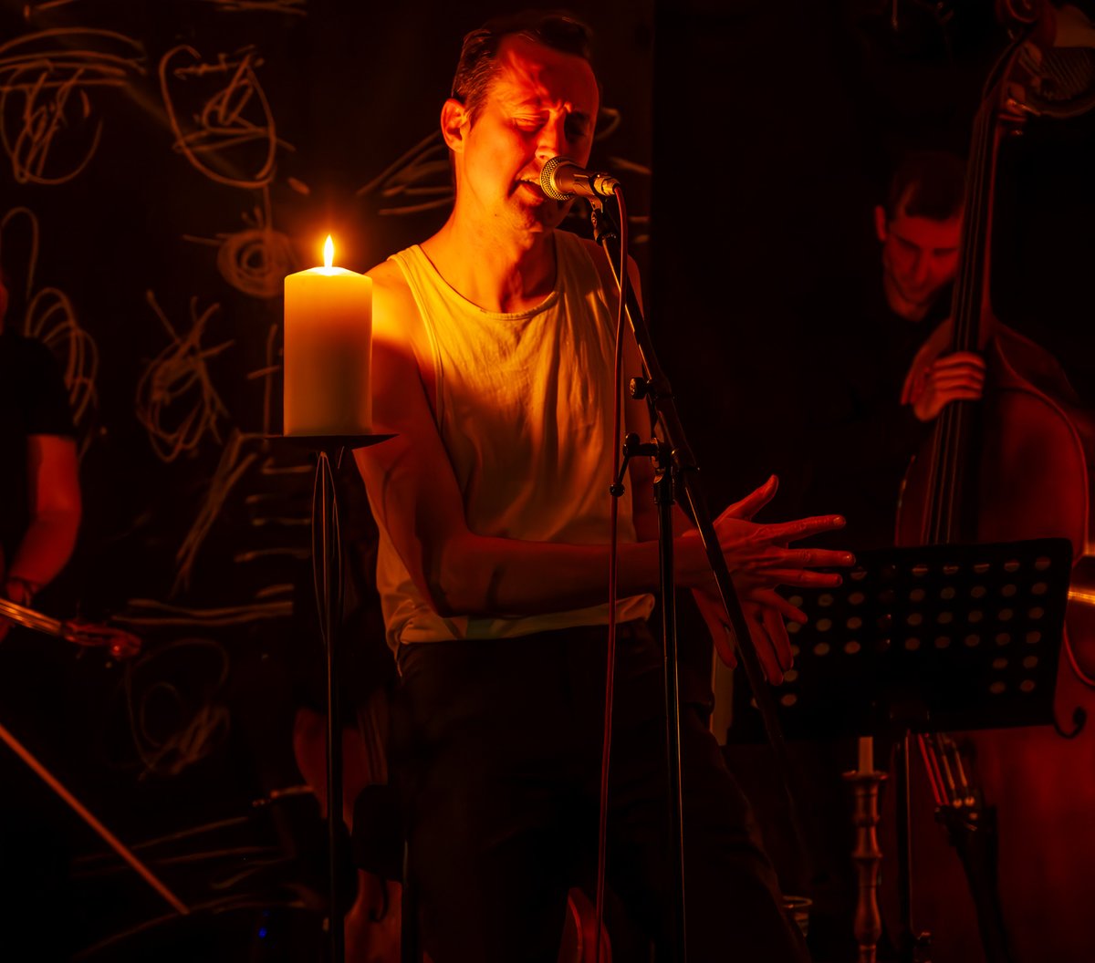 Vanishing (@vanishinguk) on Twitter photo Some stunning photos from our recent Salford show by <a href="/NotQuiteLight/">NOT QUITE LIGHT - NQL</a>
Keep your eyes peeled for another Manchester/Salford show soon
Next live show with the full ensemble is <a href="/ICALondon/">Institute of Contemporary Arts</a> on 28th August with Senyawa
Tickets - ica.art/live/senyawa Some stunning photos from our recent Salford show by <a href="/NotQuiteLight/">NOT QUITE LIGHT - NQL</a>
Keep your eyes peeled for another Manchester/Salford show soon
Next live show with the full ensemble is <a href="/ICALondon/">Institute of Contemporary Arts</a> on 28th August with Senyawa
Tickets - ica.art/live/senyawa