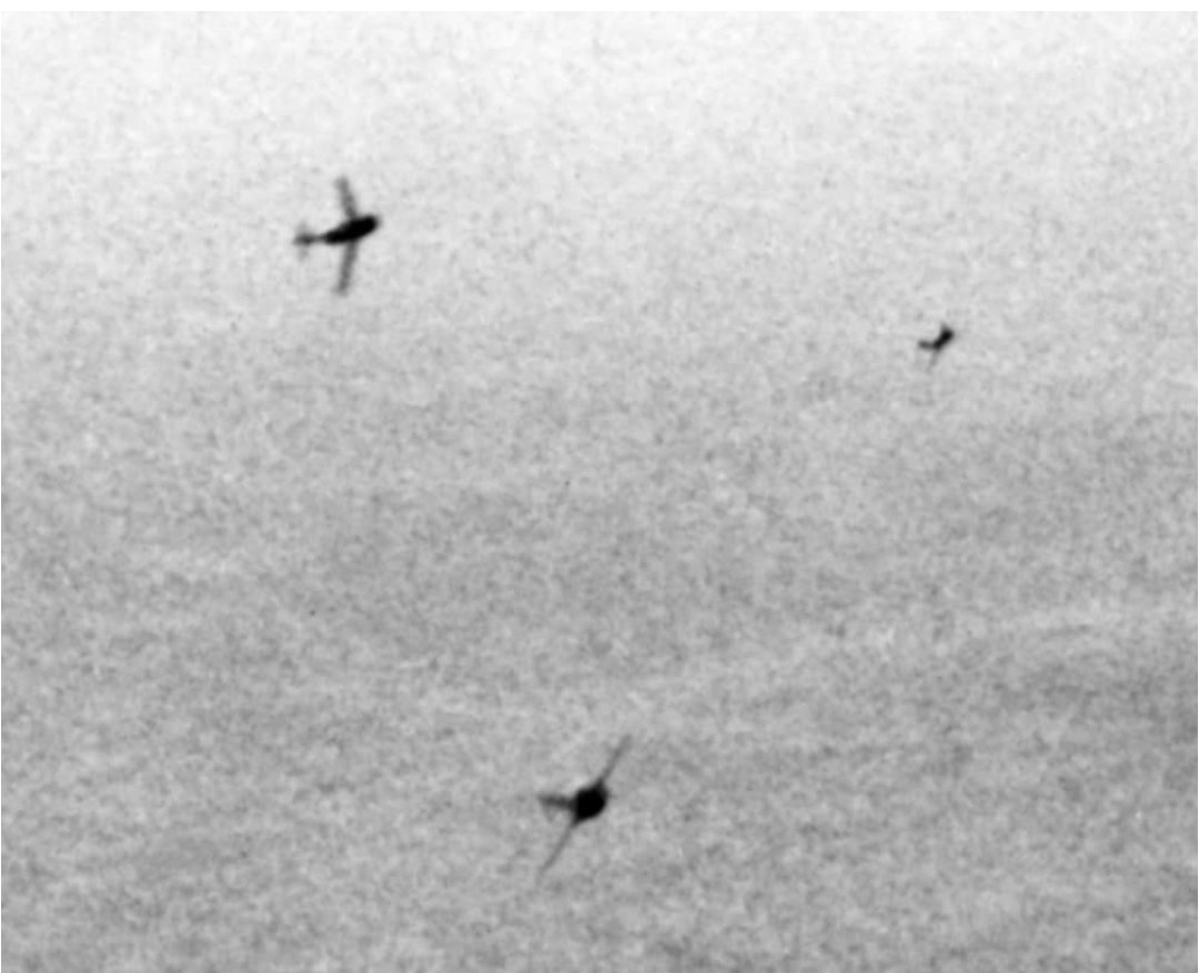 marksimner's tweet photo. The Mikoyan-Gurevich MiG-15 saw extensive combat during the #KoreanWar. Although the Soviet Union denied active involvement in the war, many of these aircraft were in fact flown by their pilots. The Soviet Union also trained Chinese and North Korean aircrews. 

(Images: USAF) https://t.co/c9eIC06sB4